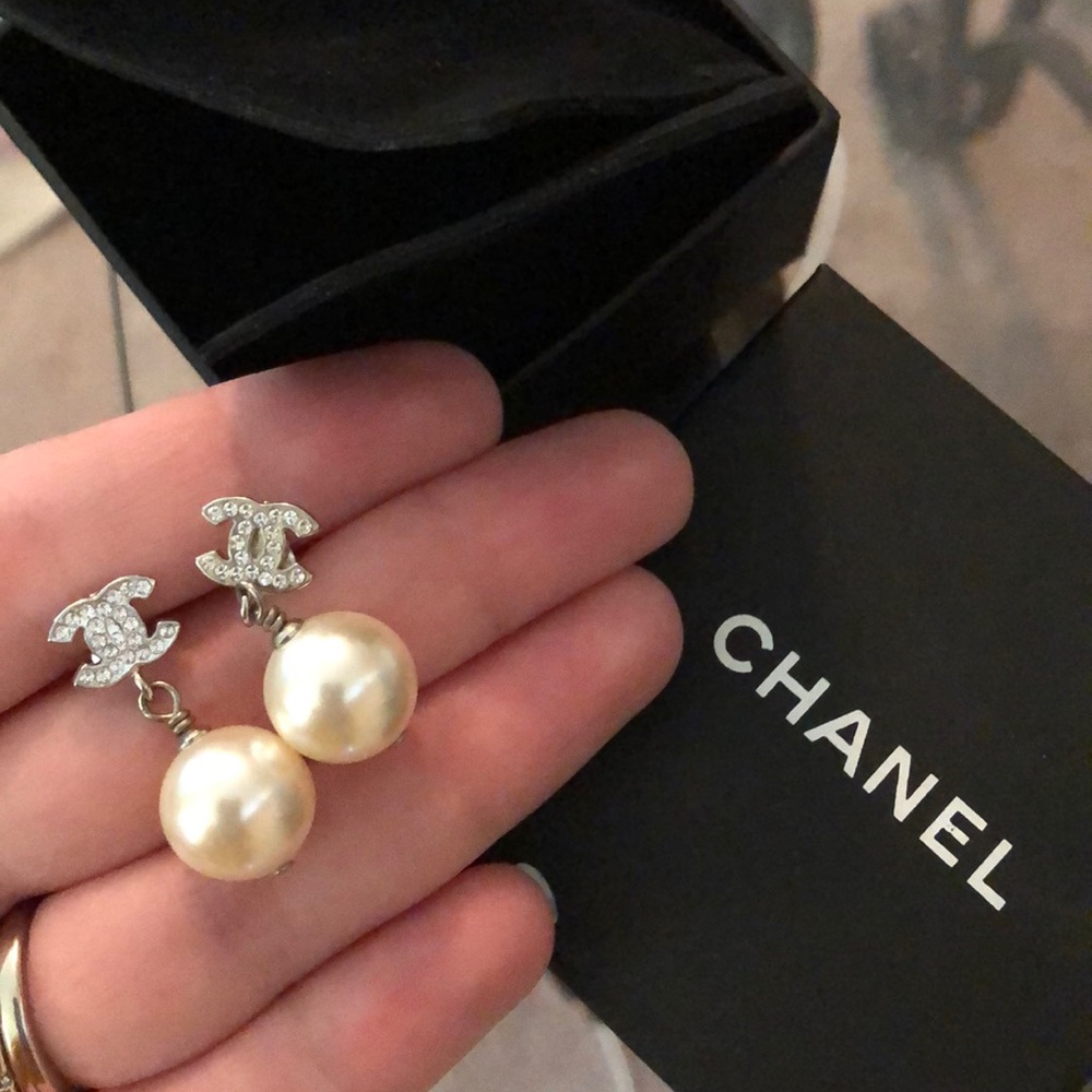 CHANEL earrings